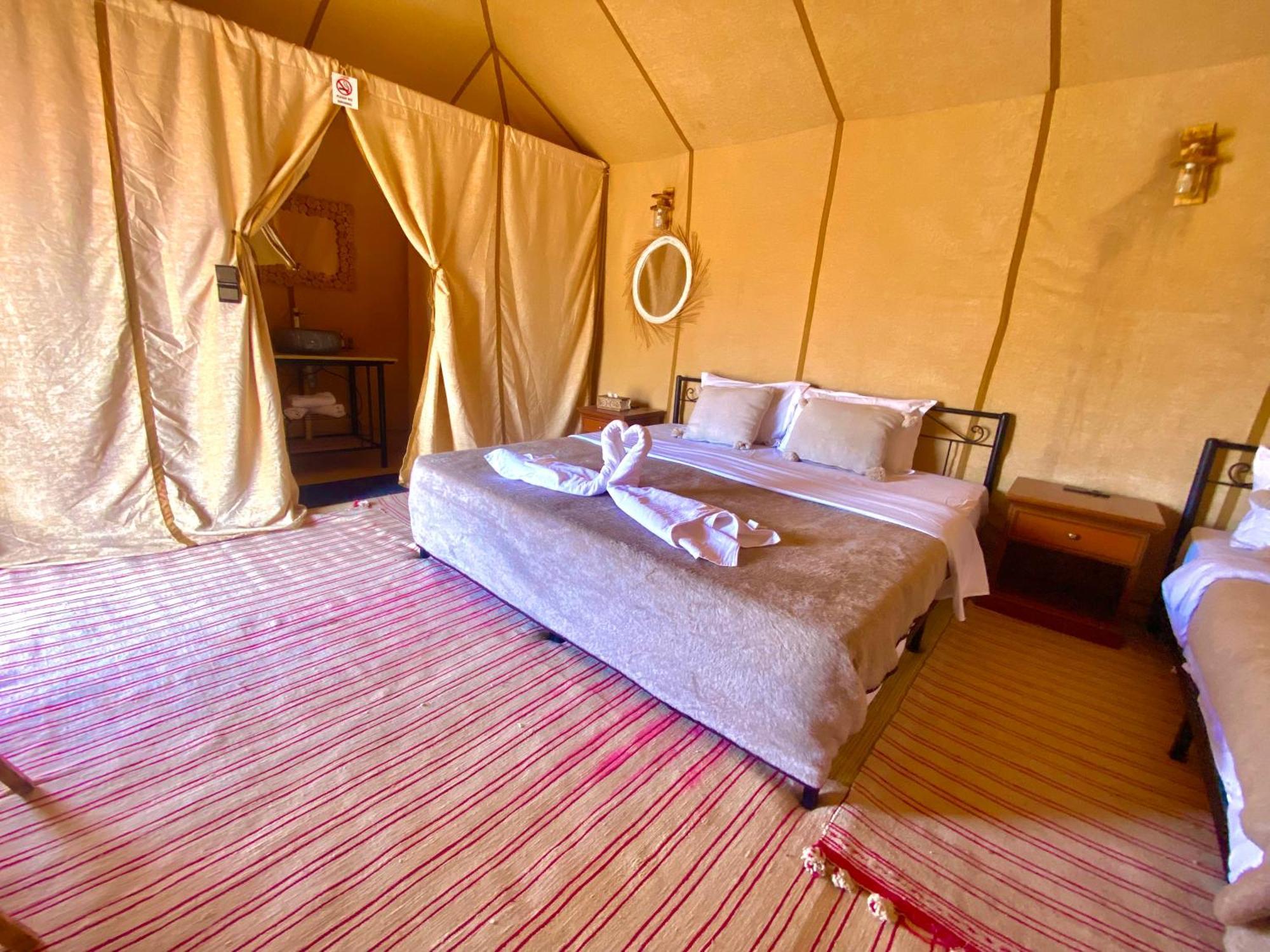 Merzouga Heart Luxury Camp Exterior photo
